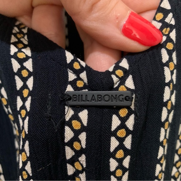 Billabong Black and White Striped V-Neck Cropped Wide-leg Jumpsuit - Picture 3 of 7